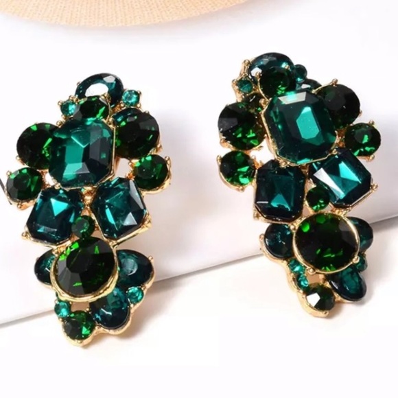 Zara Jewelry - Emerald green 🎉 party earrings
